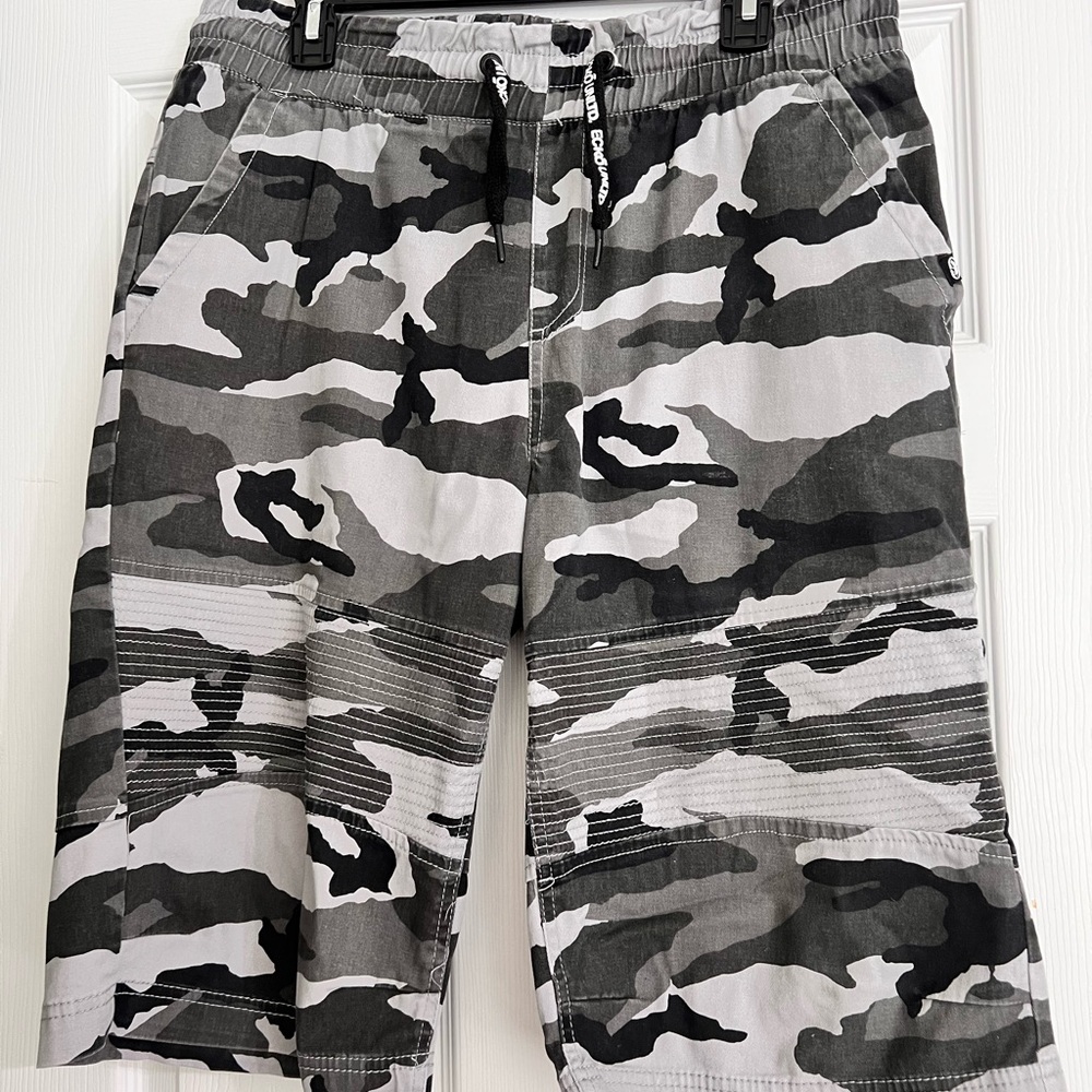 Ecko Unlimited Athletic Shorts in Camouflage